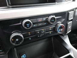 Ford Super Duty F-250 SRW XLT 4WD Crew Cab 6.75' Box 2026