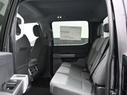 Ford Super Duty F-250 SRW XLT 4WD Crew Cab 6.75' Box 2026