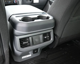 Ford Super Duty F-250 SRW XLT 4WD Crew Cab 6.75' Box 2026