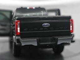 Ford Super Duty F-250 SRW XLT 4WD Crew Cab 6.75' Box 2026