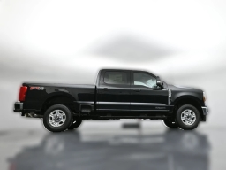 Ford Super Duty F-250 SRW XLT 4WD Crew Cab 6.75' Box 2026