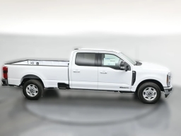 Ford Super Duty F-250 SRW XLT 2WD Crew Cab 8' Box 2026
