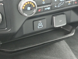 Ford Super Duty F-250 SRW XLT 2WD Crew Cab 8' Box 2026