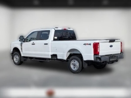 Ford Super Duty F-250 SRW XL 4WD Crew Cab 8' Box 2026