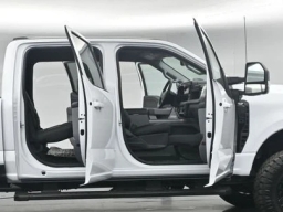 Ford Super Duty F-250 SRW XLT 4WD Crew Cab 6.75' Box 2026