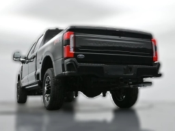 Ford Super Duty F-250 SRW Platinum 4WD Crew Cab 6.75' Box 2026