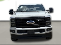 Ford Super Duty F-250 SRW Platinum 4WD Crew Cab 6.75' Box 2025