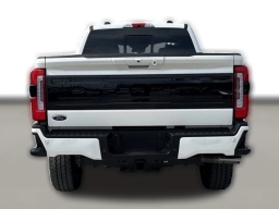 Ford Super Duty F-250 SRW Platinum 4WD Crew Cab 6.75' Box 2025