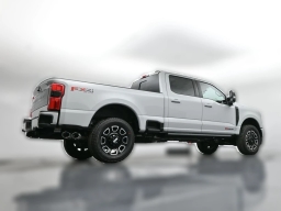 Ford Super Duty F-250 SRW Platinum 4WD Crew Cab 6.75' Box 2026