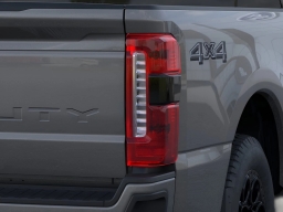 Ford Super Duty F-250 SRW XLT 4WD Crew Cab 6.75' Box 2026