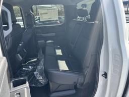 Ford Super Duty F-250 SRW LARIAT 4WD Crew Cab 6.75' Box 2026