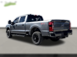 Ford Super Duty F-250 SRW XL 4WD Crew Cab 6.75' Box 2025