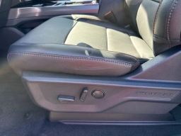 Ford Super Duty F-250 SRW LARIAT 4WD Crew Cab 6.75' Box 2025