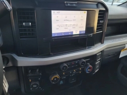 Ford Super Duty F-250 SRW XL 4WD Crew Cab 6.75' Box 2026