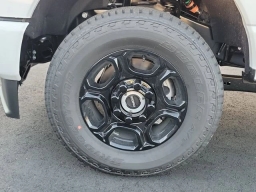 Ford Super Duty F-250 SRW XL 4WD Crew Cab 6.75' Box 2026