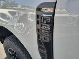 Ford Super Duty F-250 SRW XL 4WD Crew Cab 6.75' Box 2026