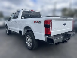 Ford Super Duty F-250 SRW LARIAT 4WD Crew Cab 6.75' Box 2026