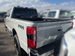 Ford Super Duty F-250 SRW LARIAT 4WD Crew Cab 6.75' Box 2026