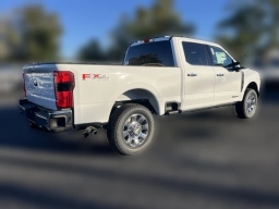 Ford Super Duty F-250 SRW LARIAT 4WD Crew Cab 6.75' Box 2026