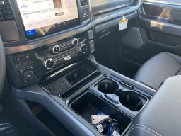 Ford Super Duty F-250 SRW LARIAT 4WD Crew Cab 6.75' Box 2026