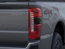 Ford Super Duty F-250 SRW LARIAT 4WD Crew Cab 6.75' Box 2026