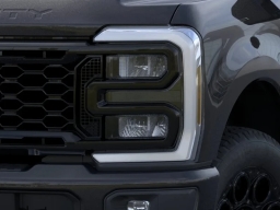 Ford Super Duty F-250 SRW XLT 4WD Crew Cab 6.75' Box 2026