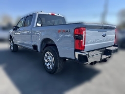 Ford Super Duty F-250 SRW LARIAT 4WD Crew Cab 6.75' Box 2026