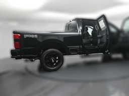 Ford Super Duty F-250 SRW LARIAT 4WD Crew Cab 6.75' Box 2026