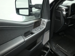 Ford Super Duty F-250 SRW LARIAT 4WD Crew Cab 6.75' Box 2026