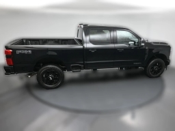 Ford Super Duty F-250 SRW LARIAT 4WD Crew Cab 6.75' Box 2026