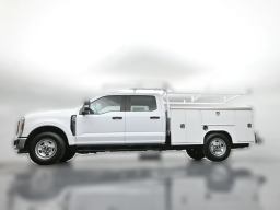 Ford Super Duty F-350 SRW XL 2WD Crew Cab 8' Box 2026