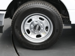 Ford Super Duty F-350 SRW XL 2WD Crew Cab 8' Box 2026