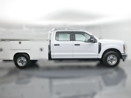Ford Super Duty F-350 SRW XL 2WD Crew Cab 8' Box 2026