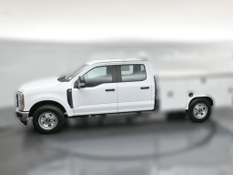 Ford Super Duty F-350 SRW XL 2WD Crew Cab 8' Box 2026