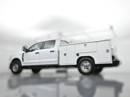Ford Super Duty F-350 SRW XL 2WD Crew Cab 8' Box 2026