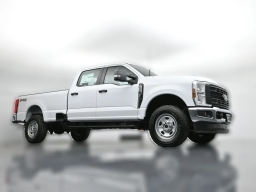 Ford Super Duty F-350 SRW XL 4WD Crew Cab 8' Box 2026