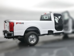 Ford Super Duty F-350 SRW XL 4WD Crew Cab 8' Box 2026