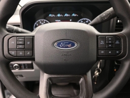 Ford Super Duty F-350 SRW XL 4WD Crew Cab 8' Box 2026