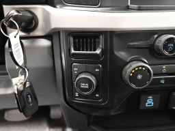 Ford Super Duty F-350 SRW XL 4WD Crew Cab 8' Box 2026