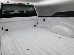 Ford Super Duty F-350 SRW XL 4WD Crew Cab 8' Box 2026