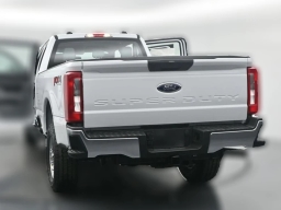 Ford Super Duty F-350 SRW XL 4WD Crew Cab 8' Box 2026
