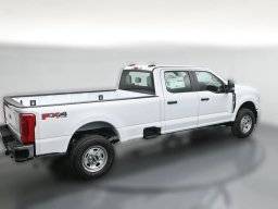 Ford Super Duty F-350 SRW XL 4WD Crew Cab 8' Box 2026