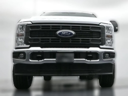 Ford Super Duty F-350 SRW XL 4WD Crew Cab 8' Box 2026