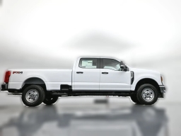 Ford Super Duty F-350 SRW XL 4WD Crew Cab 8' Box 2026