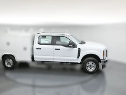 Ford Super Duty F-350 SRW XL 4WD Crew Cab 8' Box 2026