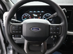 Ford Super Duty F-350 SRW XL 4WD Crew Cab 8' Box 2026