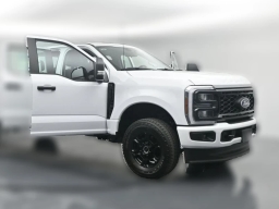 Ford Super Duty F-350 SRW XL 4WD Crew Cab 8' Box 2026