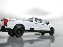 Ford Super Duty F-350 SRW XL 4WD Crew Cab 8' Box 2026