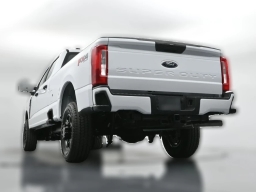 Ford Super Duty F-350 SRW XL 4WD Crew Cab 8' Box 2026