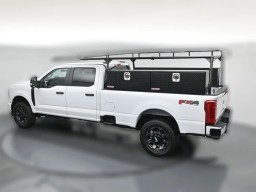 Ford Super Duty F-350 SRW XL 4WD Crew Cab 8' Box 2026